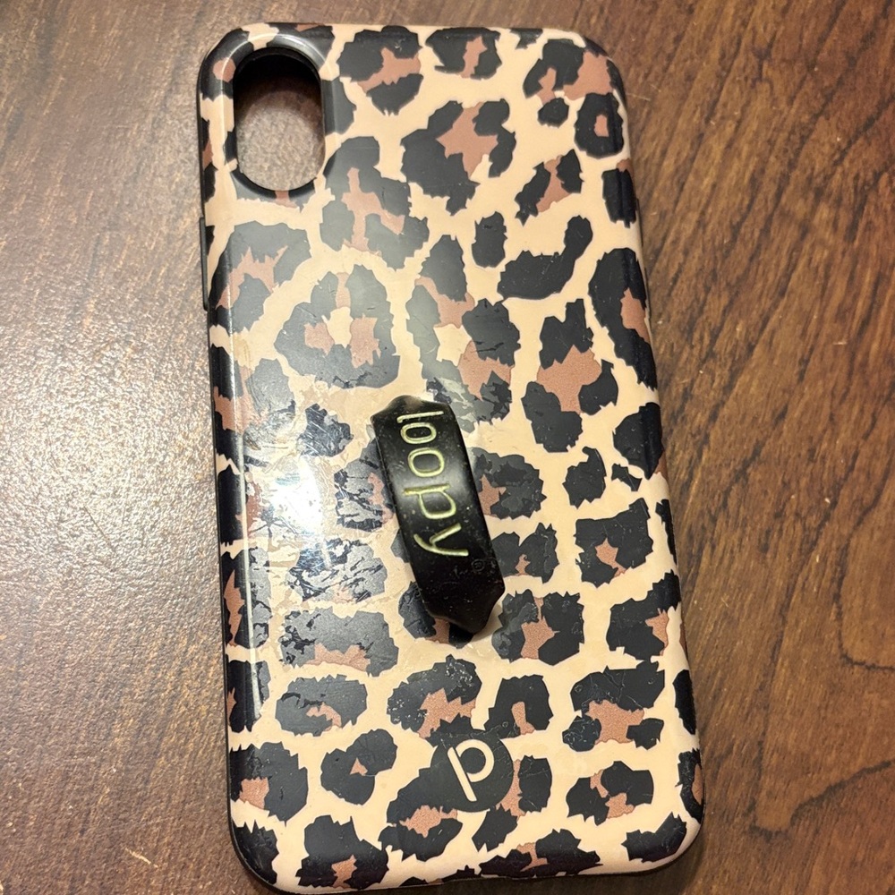 Leopard Print Phone Case with Black Accents iPhone X/XS